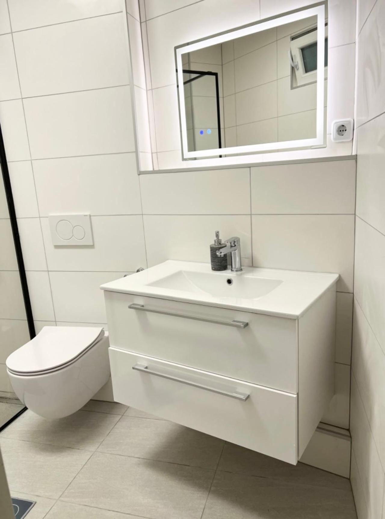 Duesseldorf Messe, 2-Bedroom Duplex Apartment With Terrace And Garden Екстериор снимка